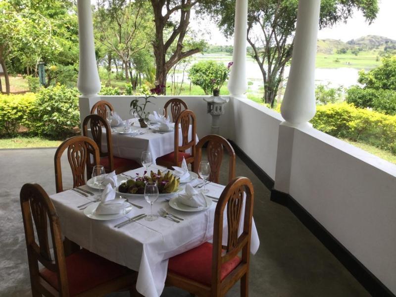 Aligama Cottage Talakolawela Bagian luar foto